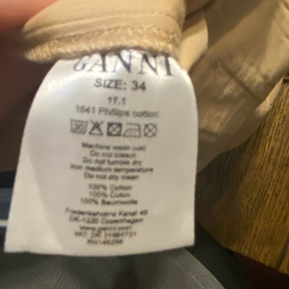 Ganni High Rise Ruffled Safari Utility Cream Shorts Size 34 B27 - Picture 4 of 6